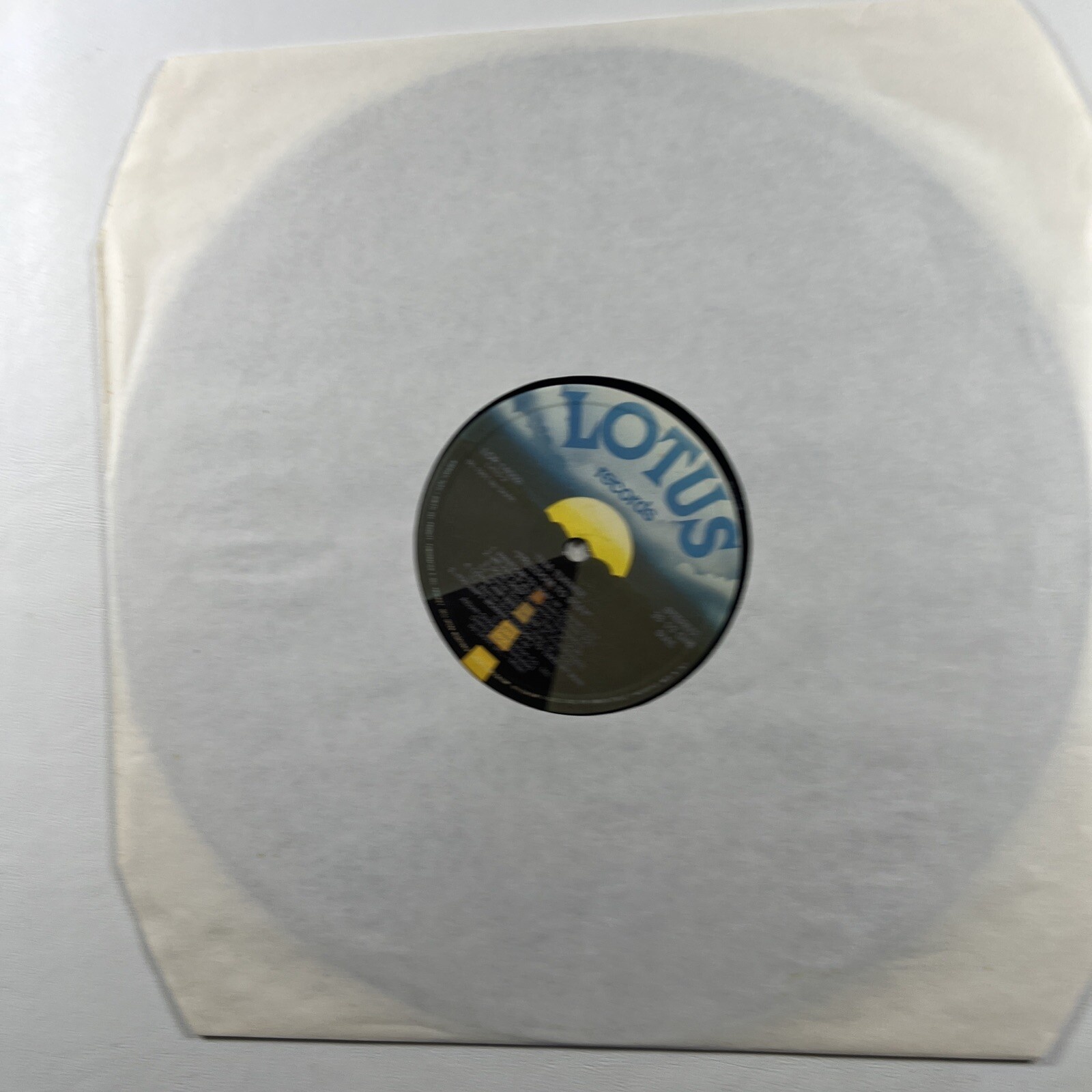 Tina Turner ”Freedom To Stay” LP/Lotus LOP 14002 (EX) 1981 Italy - Image 3