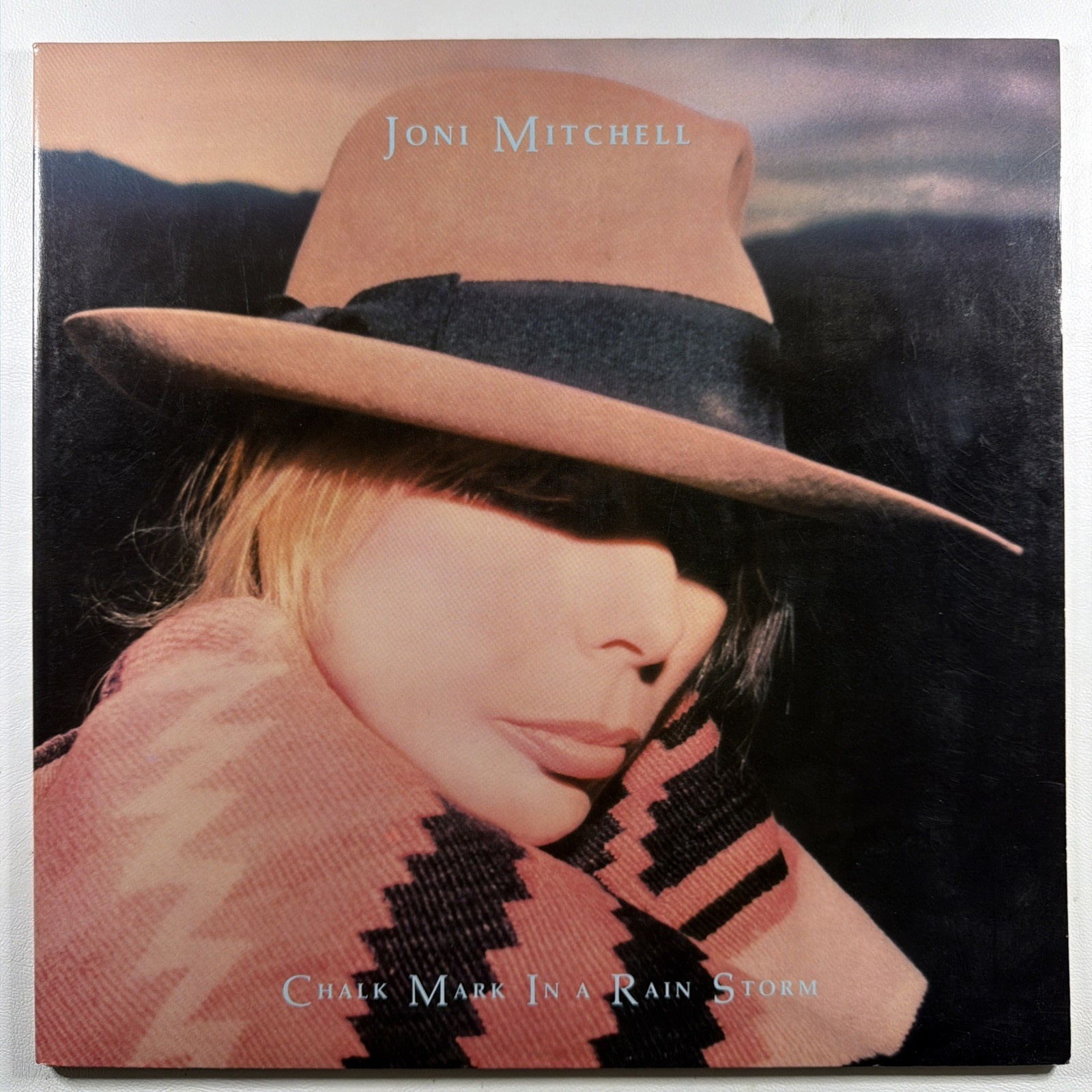 Joni Mitchell - Chalk Mark In A Rain Storm LP GEFFEN GHS 24172 NM 1988 Gate