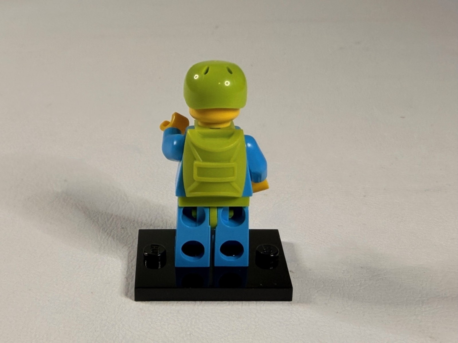 Lego Skydiver Minifigure Collectible Series 10 71001 Complete Base Excellent - Image 3