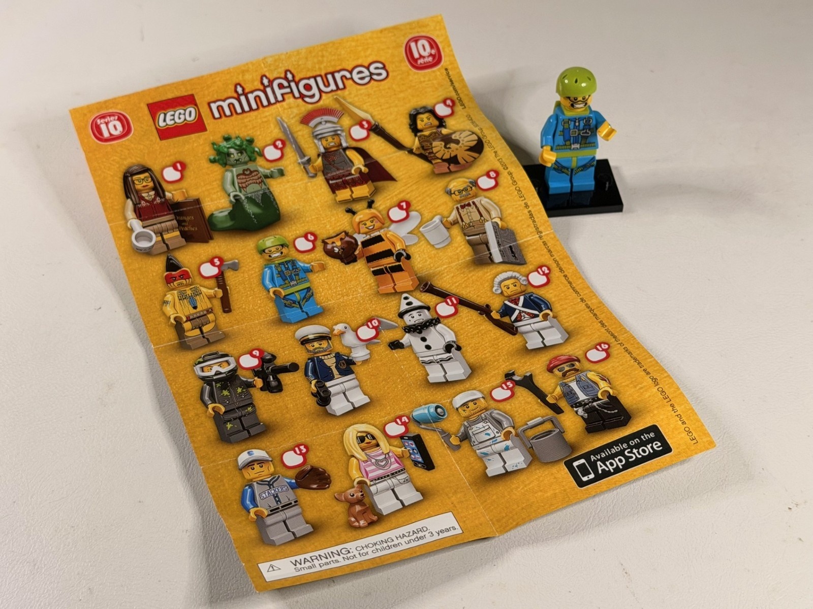 Lego Skydiver Minifigure Collectible Series 10 71001 Complete Base Excellent - Image 6