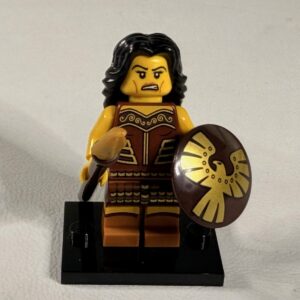 LEGO Minifigure Series 10 Warrior Woman 71001-4 Complete Excellent Condition