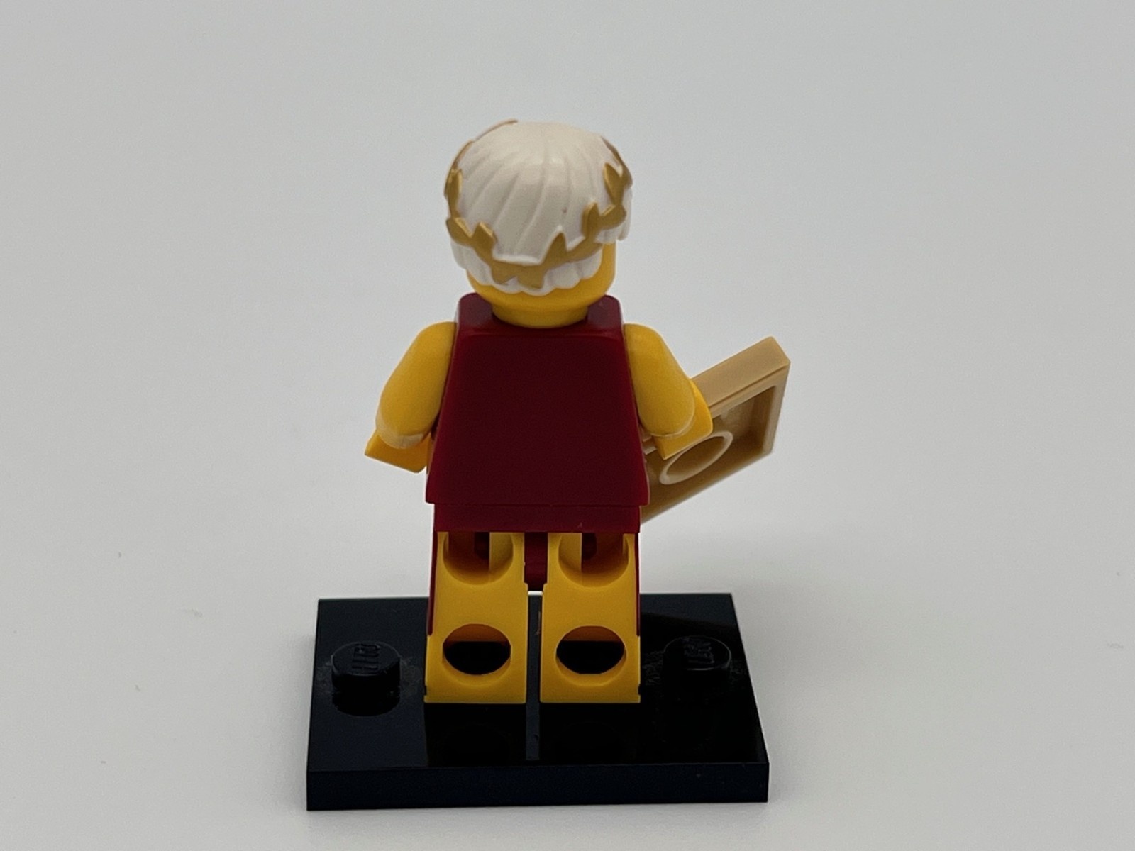 Lego Minifigure Series 9 Roman Emperor Julius Caesar Complete with Insert - Image 3
