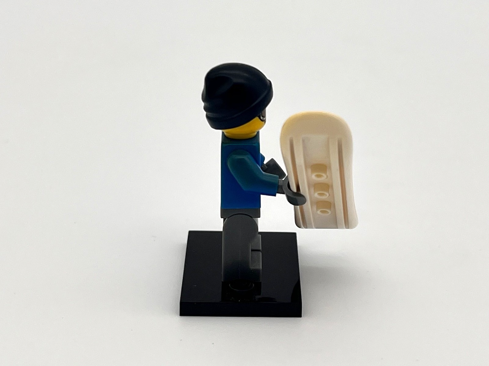 Lego Minifigure Series 5 Snowboarder Guy 8805 Retired Complete with Insert - Image 4