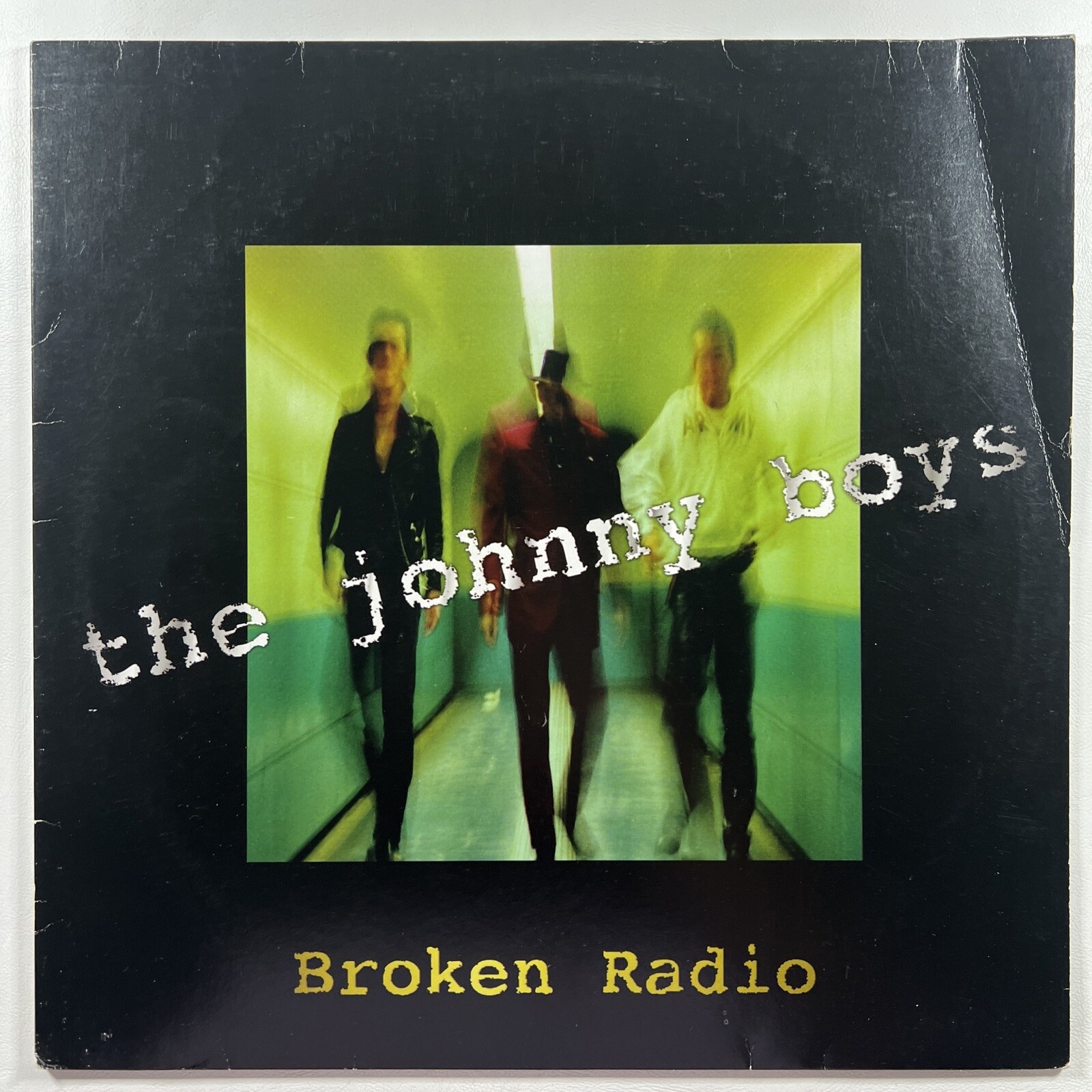 The Johnny Boys ”Broken Radio” LP/Knock Out KOLP 066 (EX) 1997 Germany
