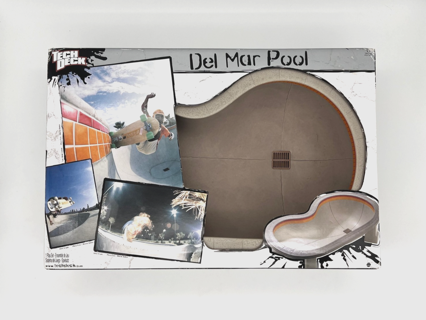 Tech Deck Del Mar Pool Fingerboard Skate Park Bowl Playset 2009 in box