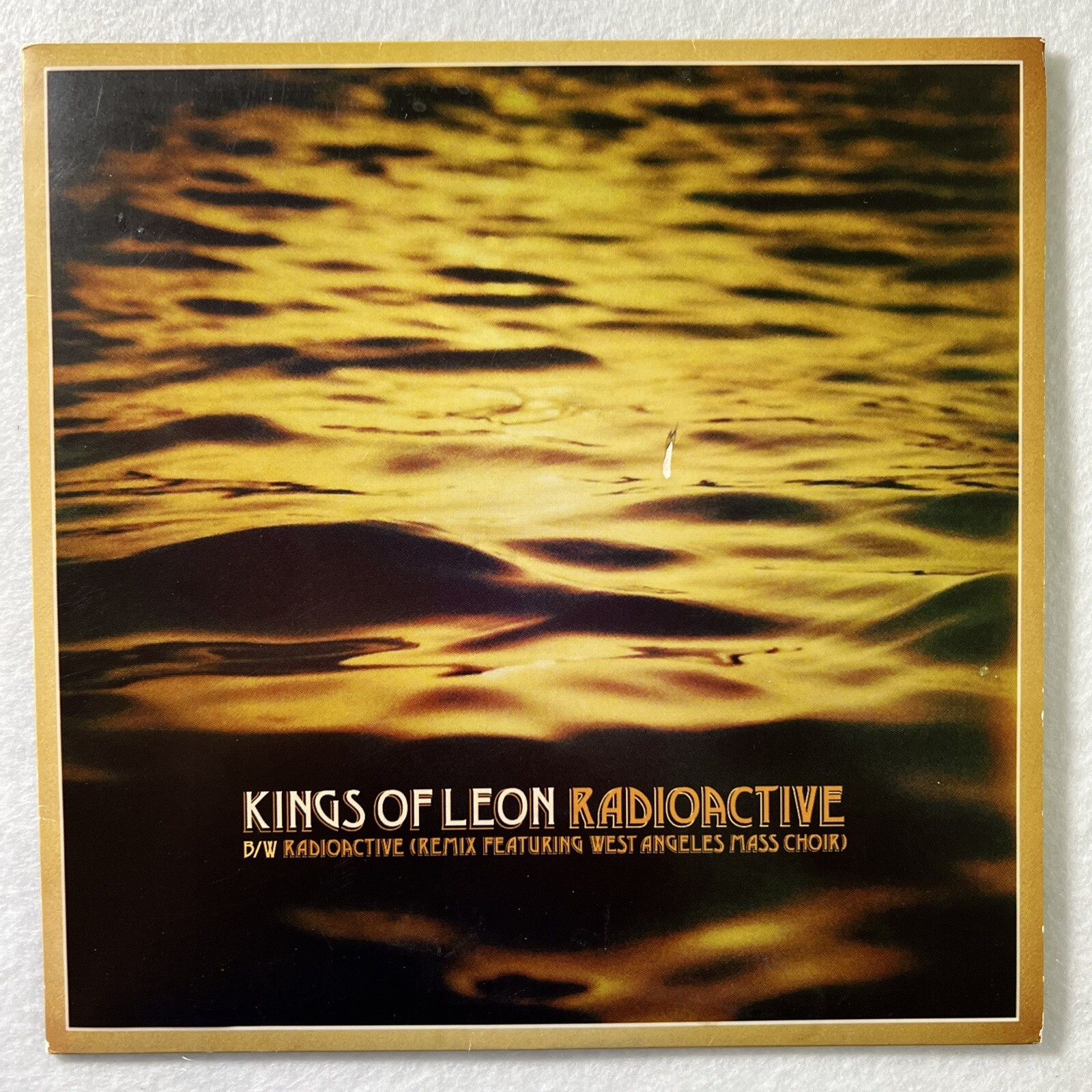 KINGS OF LEON “Radioactive” w/ RARE REMIX 2010 USA LIMITED PROMO 7” VINYL 45 (EX