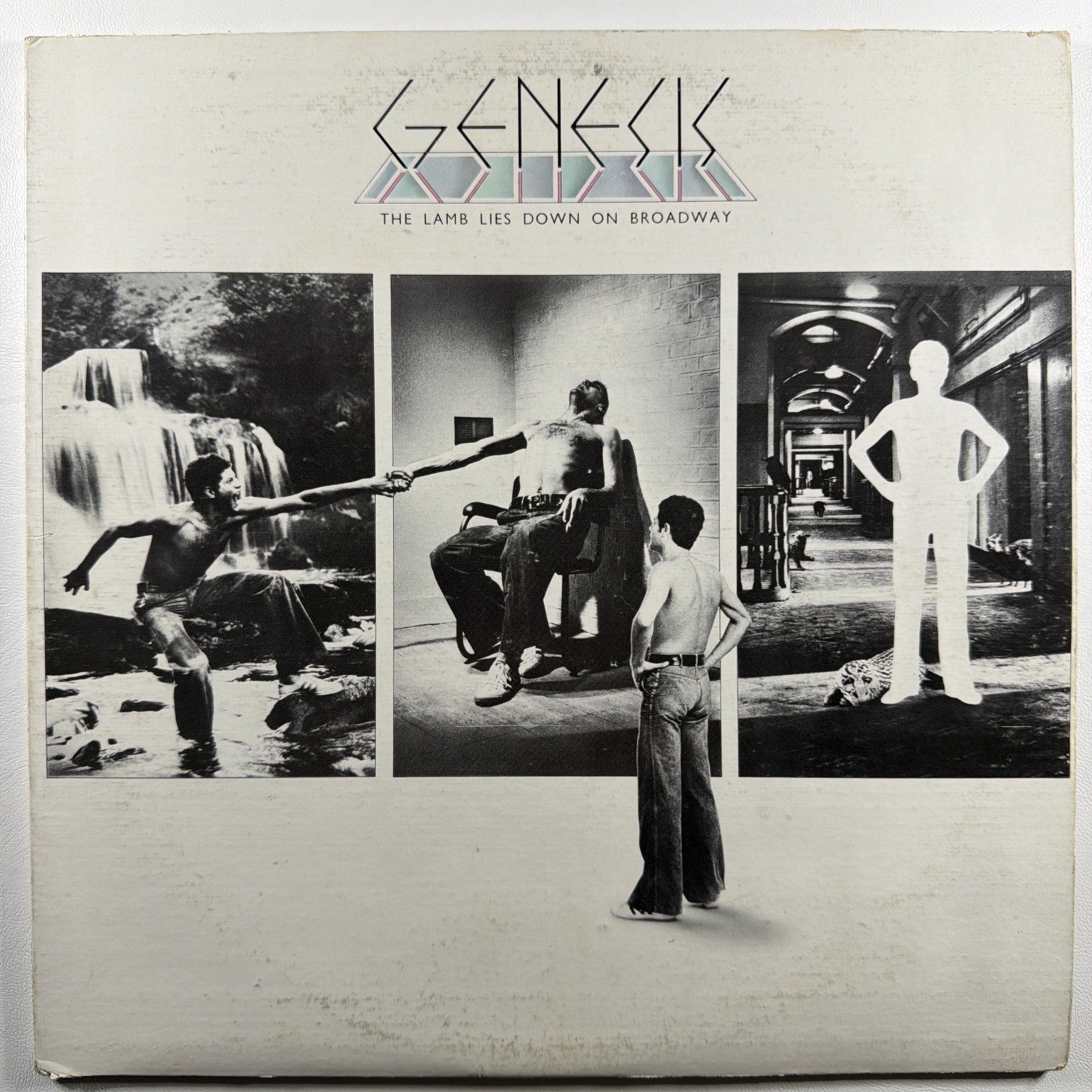 Genesis - The Lamb Lies Down On Broadway 2LP Atco SD 2-401 NM Gatefold 1974