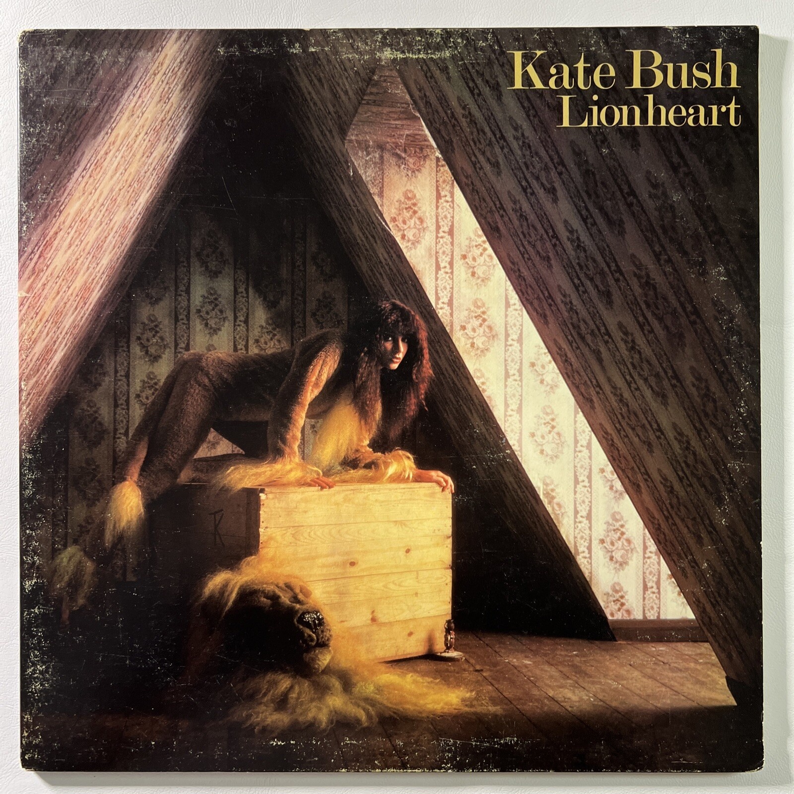 KATE BUSH “Lionheart” LP/EMI SMAS-17008 (VG+) Gatefold, Reissue