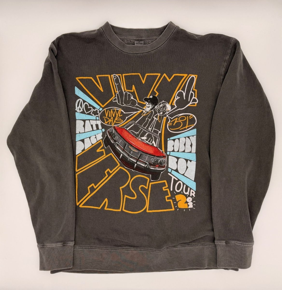 Vinyl Verse 2022 Tour Gray Sweatshirt Bobby Boy Ratt-Pack Size: Large Excellent