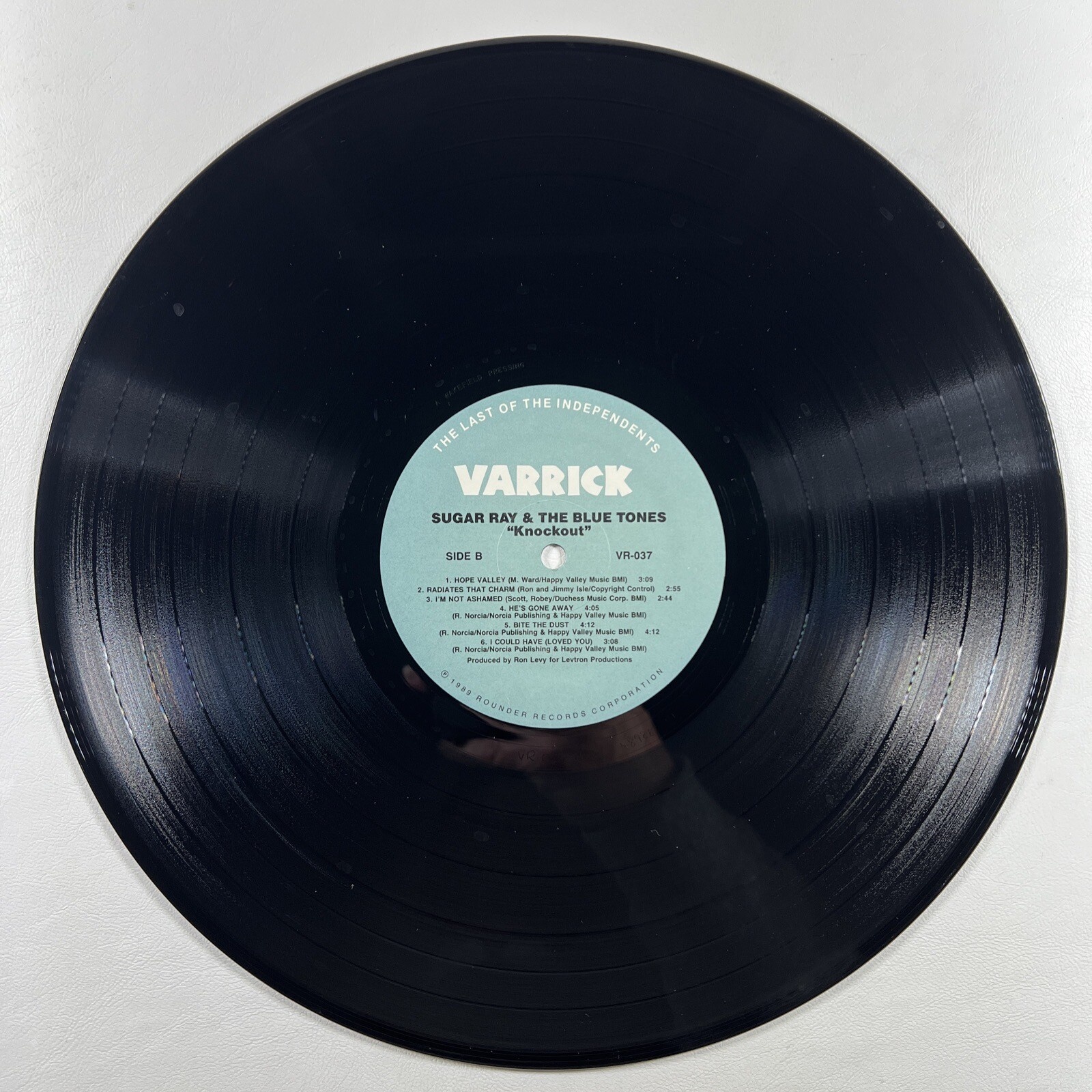 Sugar Ray & The Blue Tones - Knockout LP Varrick VR-037 EX 1989 - Image 5