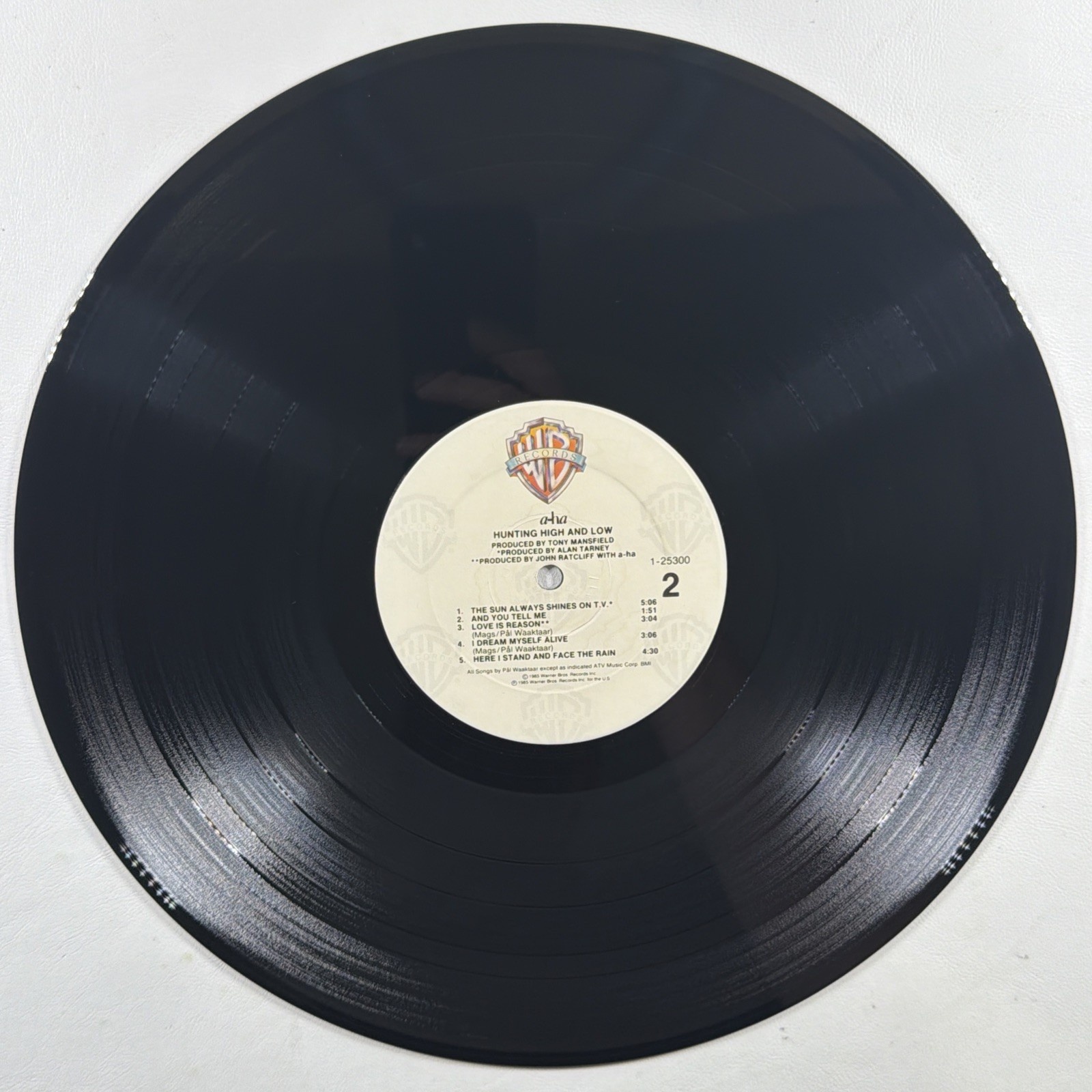 A-Ha - Hunting High and Low LP Warner Bros 9 25300-1 NM 1985 Take On Me - Image 4