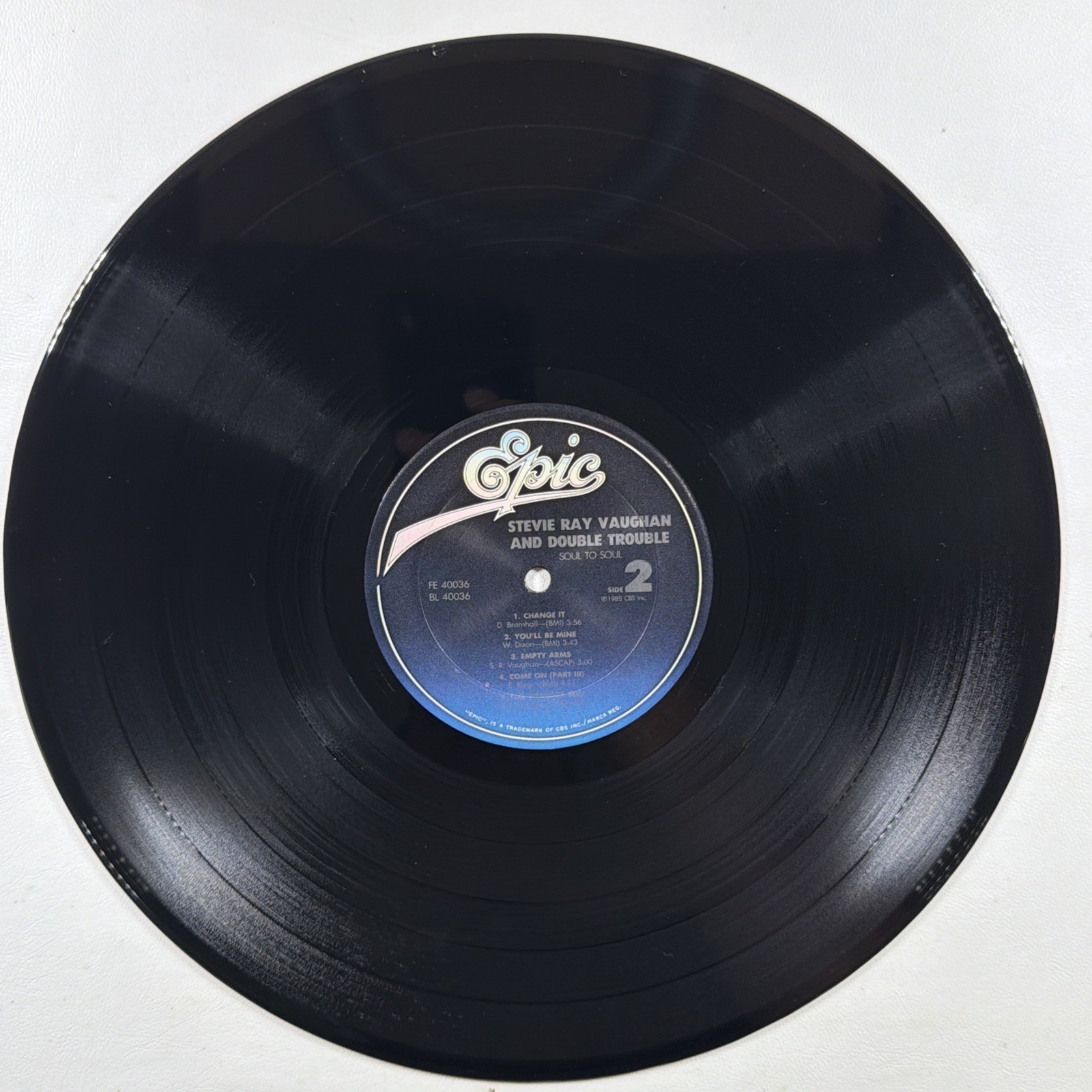 Stevie Ray Vaughan & Double Trouble - Soul to Soul LP Epic FE 40036 NM 1985 - Image 4